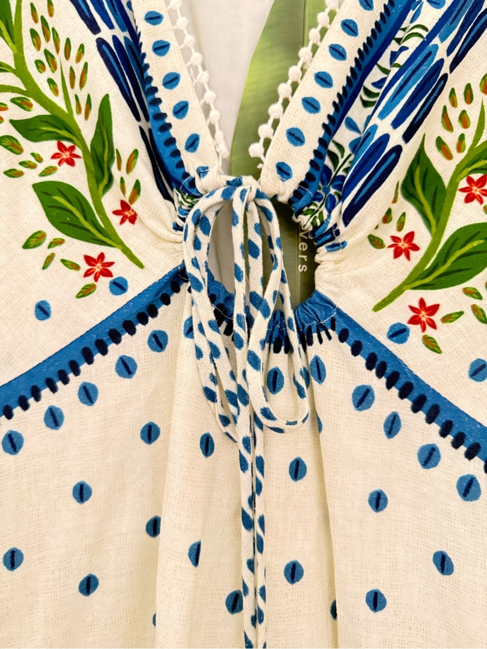 FARM Rio White Maxi Dress with Blue Floral & Green Leaf Motif - Picture 4 of 7